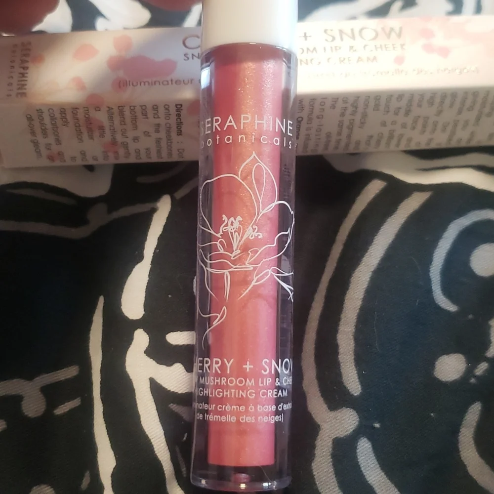 Makeup Bundle - Picture 3 of 6